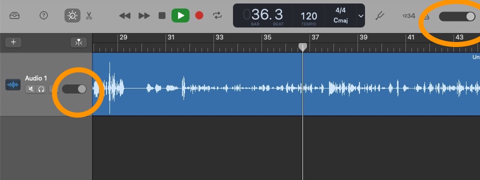 Garageband track shows waveform but does not have any levels or output during playback